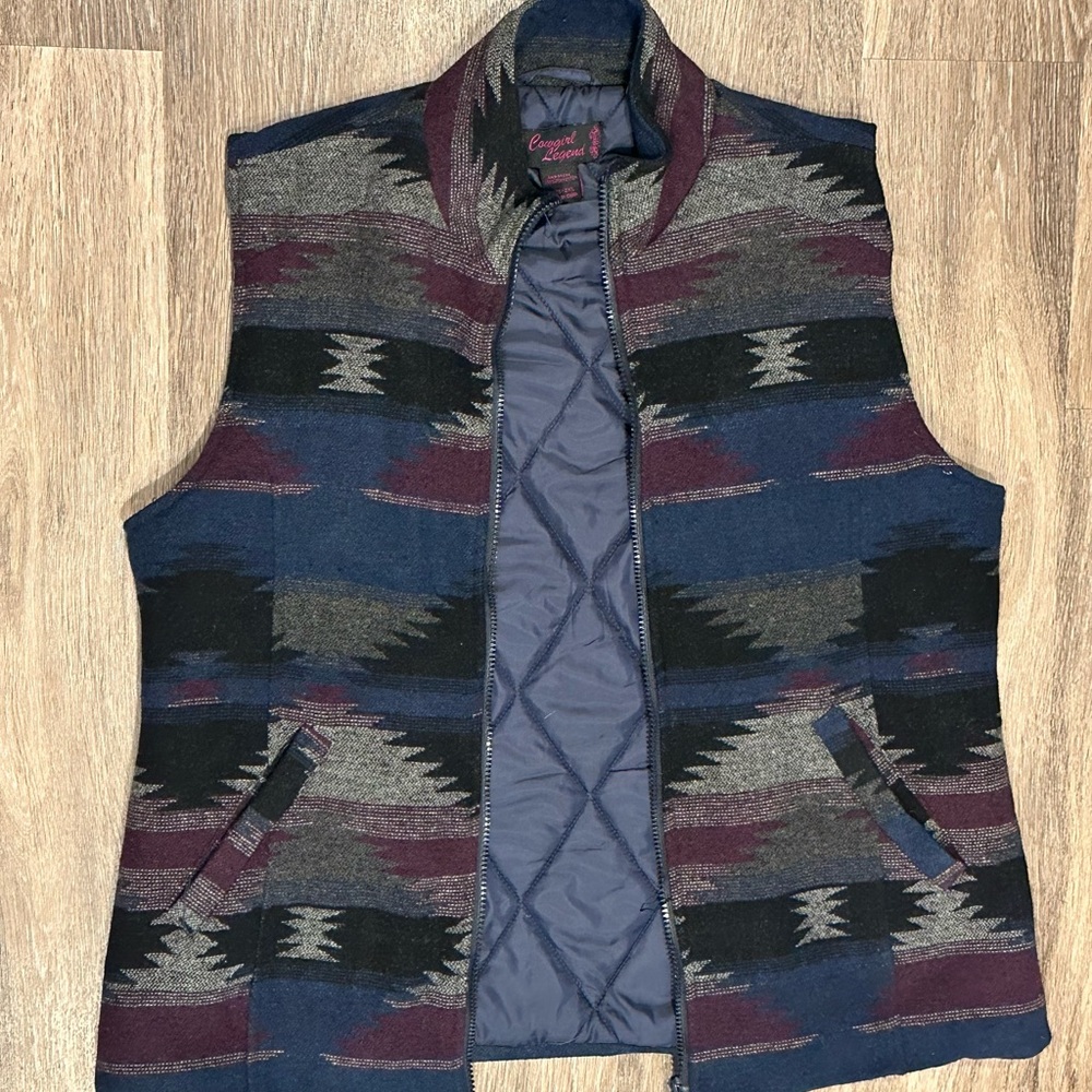 Women’s Aztec Pattern Vest